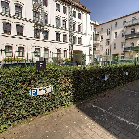 Brockheus Black Style I Kueche I Zentral I Parkplatz